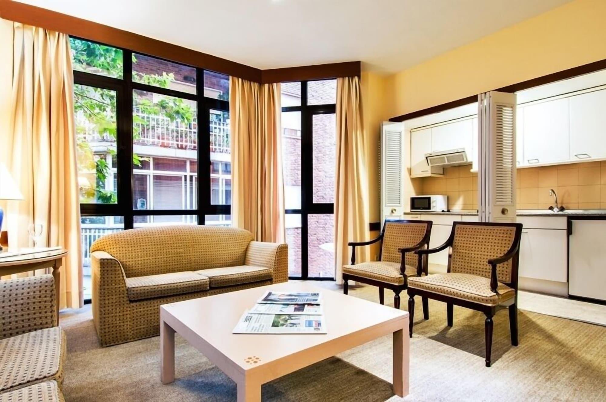 Espahotel Plaza Basilica Madrid Exterior foto
