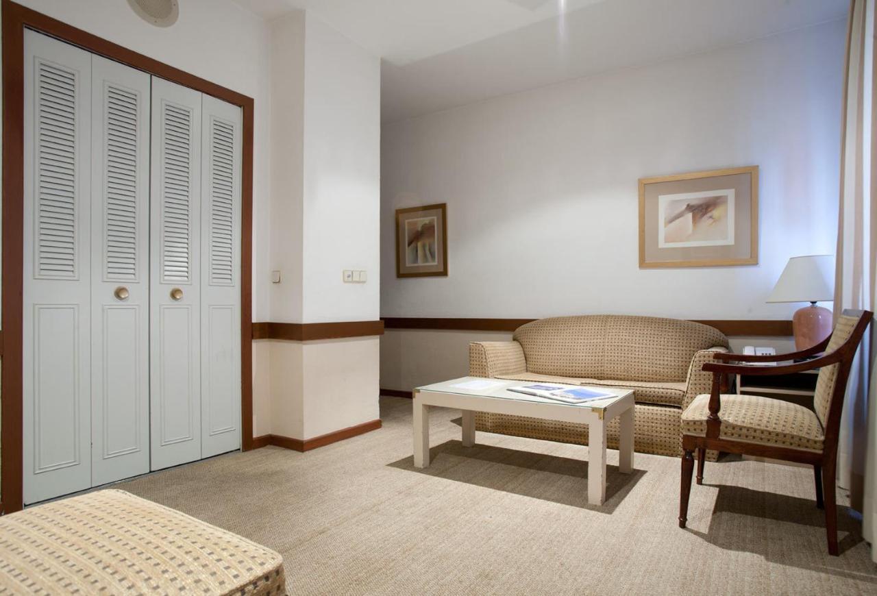 Espahotel Plaza Basilica Madrid Exterior foto